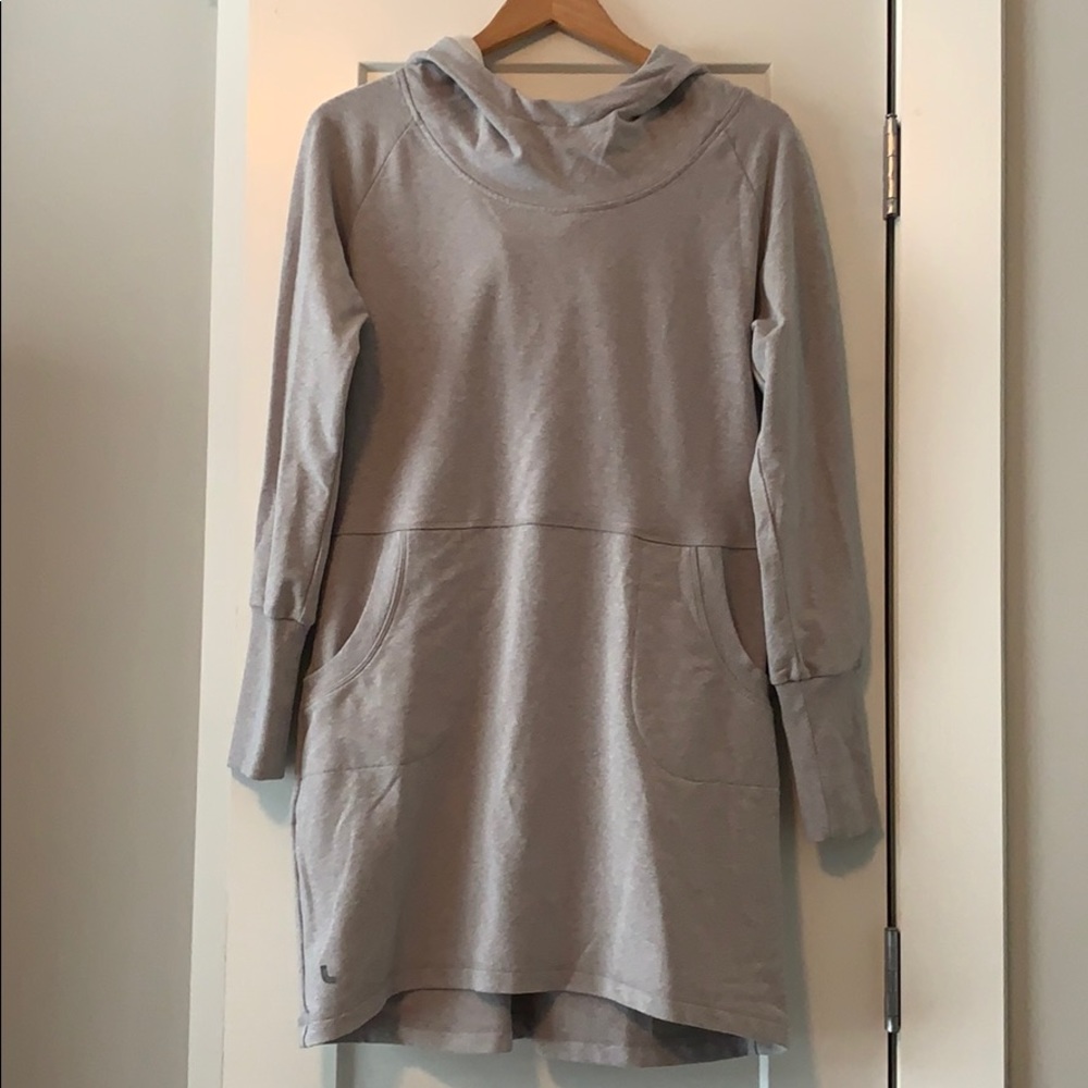 Lole Large light grey hooded long sleeve dress